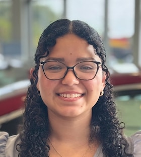 Staff member Angelica Quijada from ID_06a2a20204fb