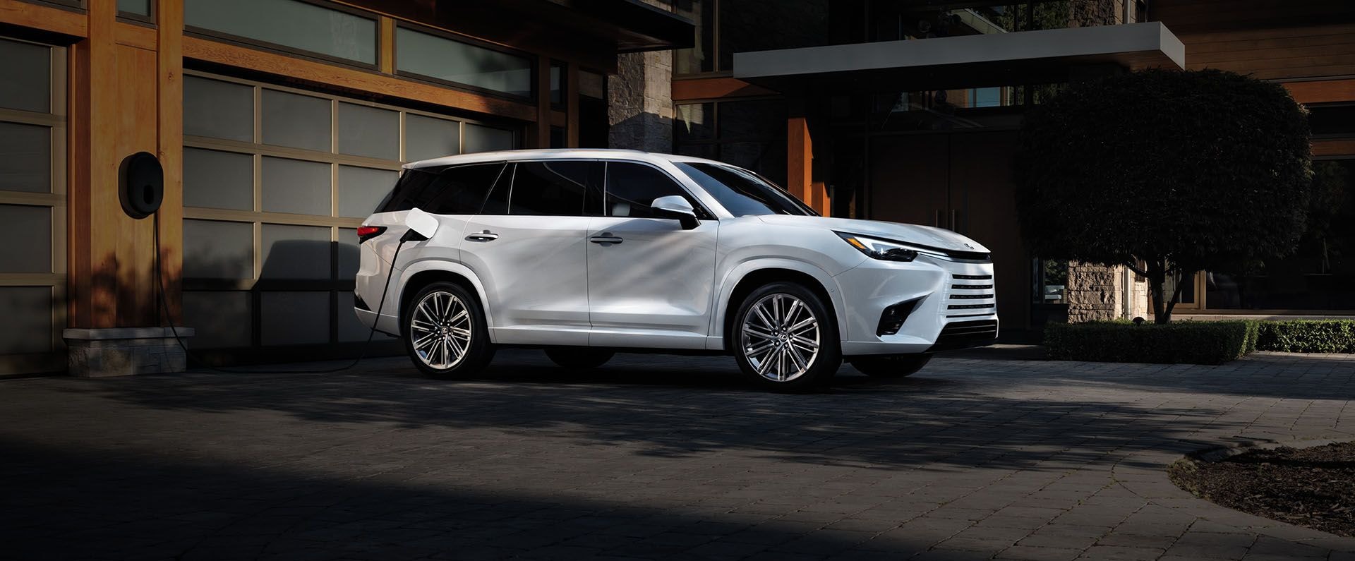 2025 Lexus TX Plug-in Hybrid