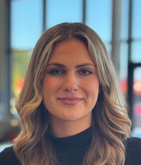 Staff member Sasha Nosenko from ID_9273749b134f