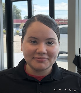 Staff member Nash from ID_a114c3571c31