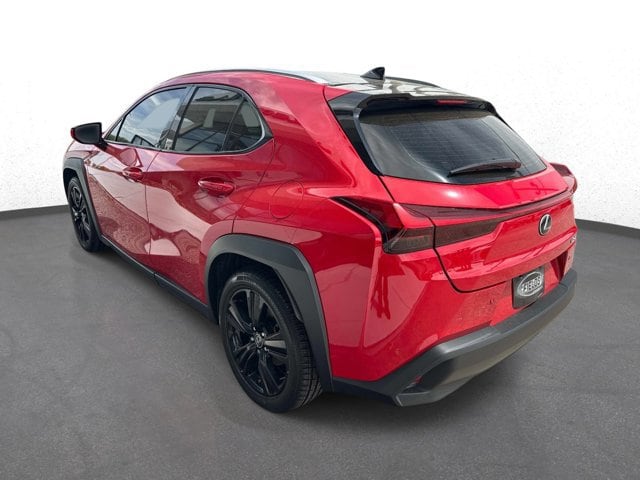 View vehicle photo 5