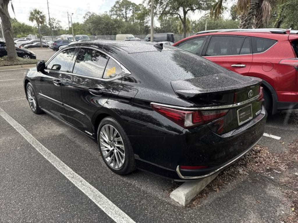 Certified 2021 Lexus ES 300h ULTRA LUXURY SEDAN