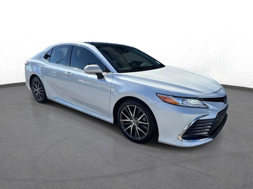 Used 2022 Toyota Camry XLE