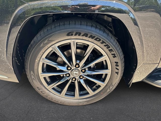 2026 Lexus LX 700h F-Sport - Photo 10