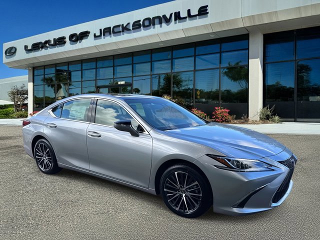 2025 Lexus ES 350's photo