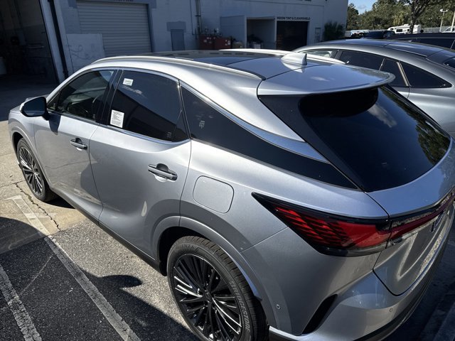 2026 Lexus RX 450h Luxury photo 3