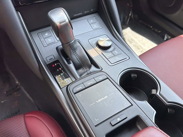 2024 Lexus IS 300 - Photo 23