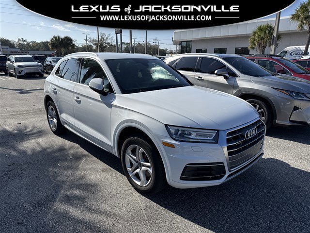 2019 Audi Q5 Premium's photo