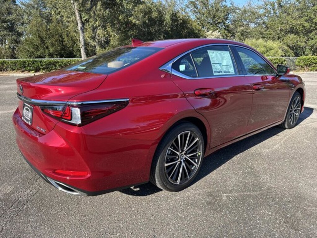 New 2025 Lexus ES 350 SEDAN