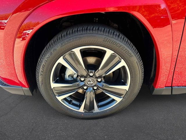 2025 Lexus UX 300h Premium - Photo 10