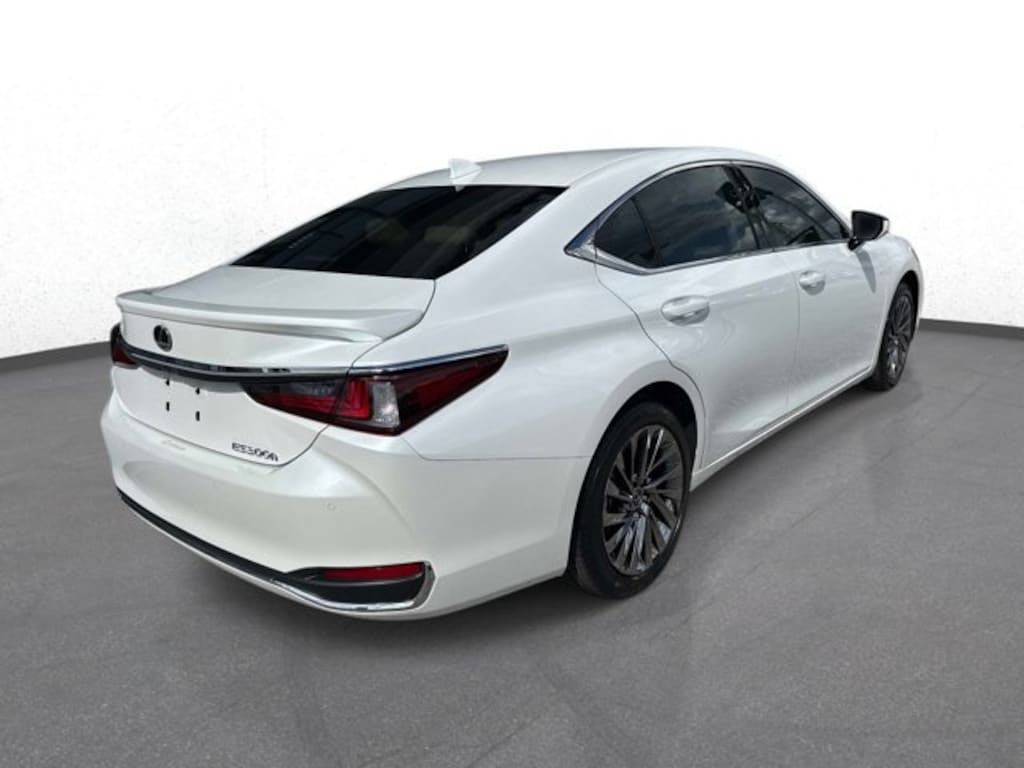 Certified 2025 Lexus ES ES 300h Ultra Luxury SEDAN