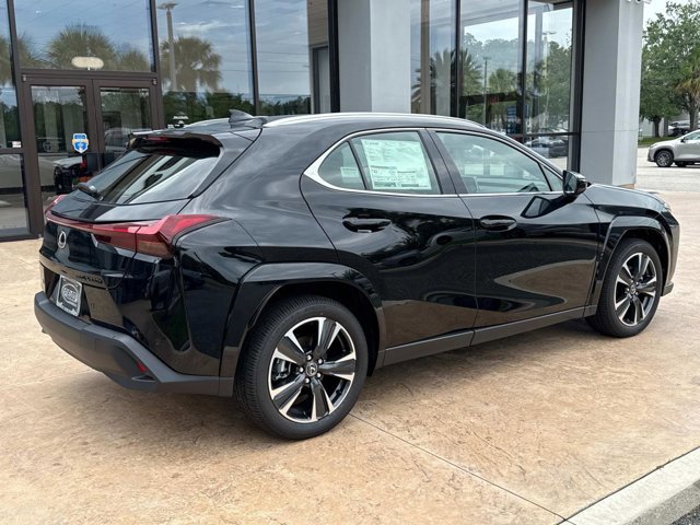 2025 Lexus UX Premium photo 3