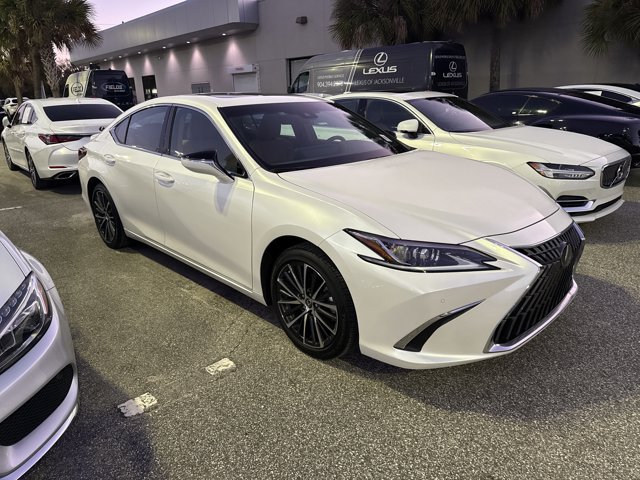 2024 Lexus ES Hybrid 300h