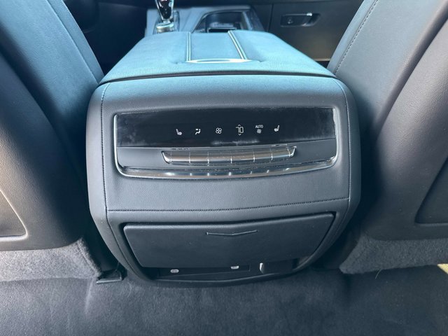 2024 Cadillac Escalade Sport - Photo 18