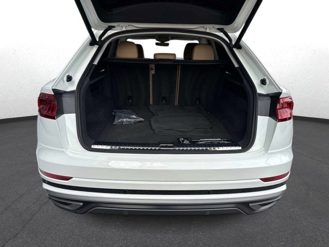 2023 Audi Q8 Premium Plus - Photo 11