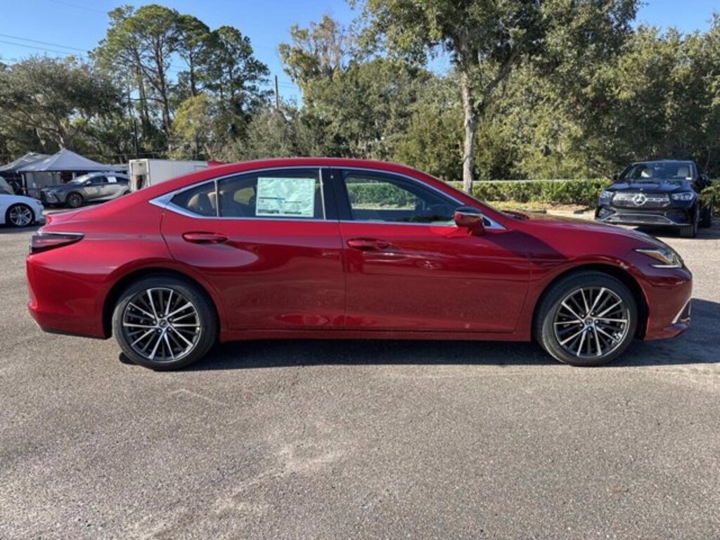 New 2025 Lexus ES 350 SEDAN