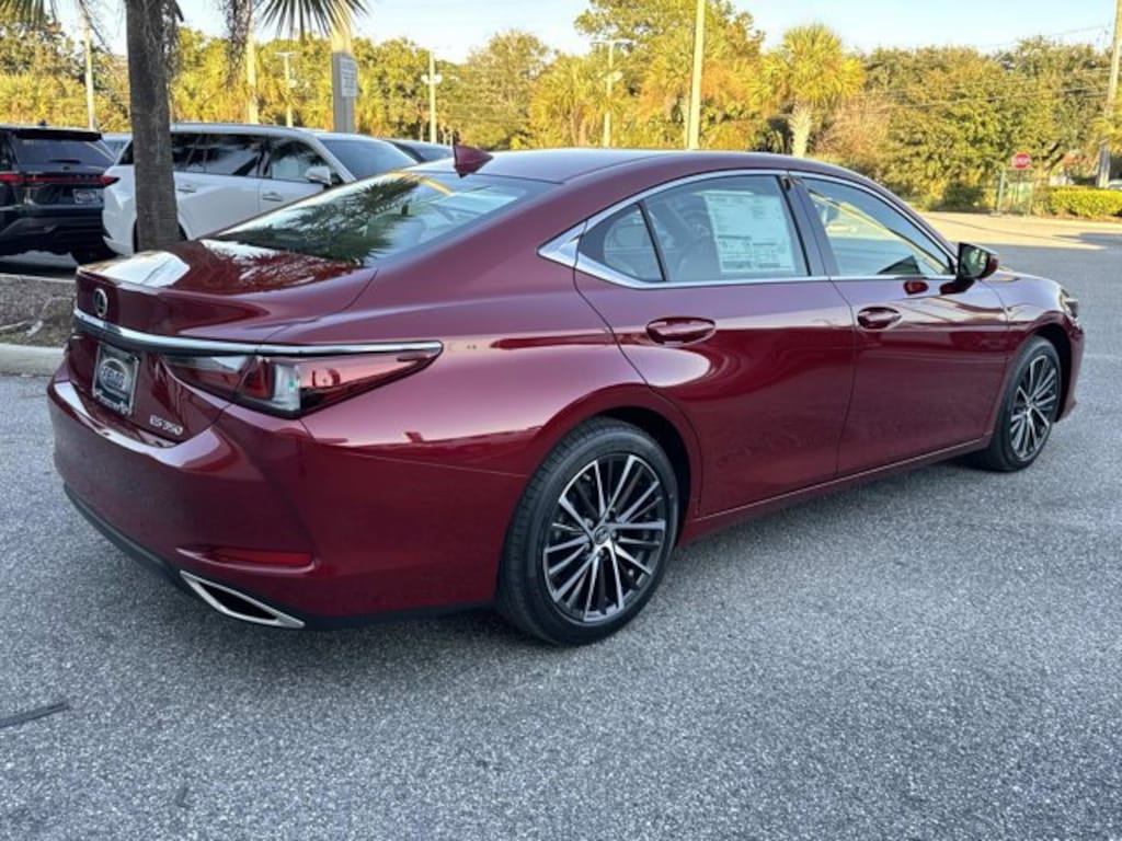 New 2025 Lexus ES 350 SEDAN