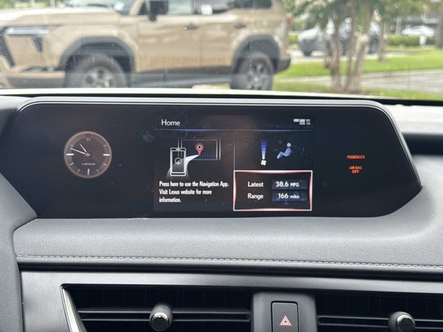 2022 Lexus UX Hybrid 250h - Photo 23