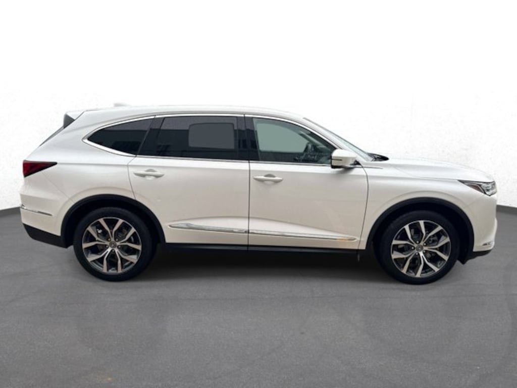 Used 2023 Acura MDX w/Technology Package