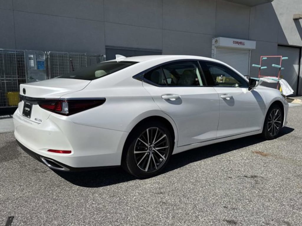 Certified 2025 Lexus ES 350 SEDAN
