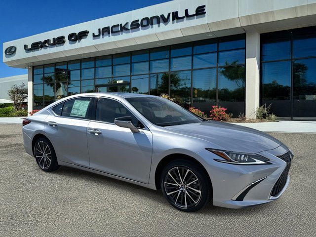 2025 Lexus ES 350's photo