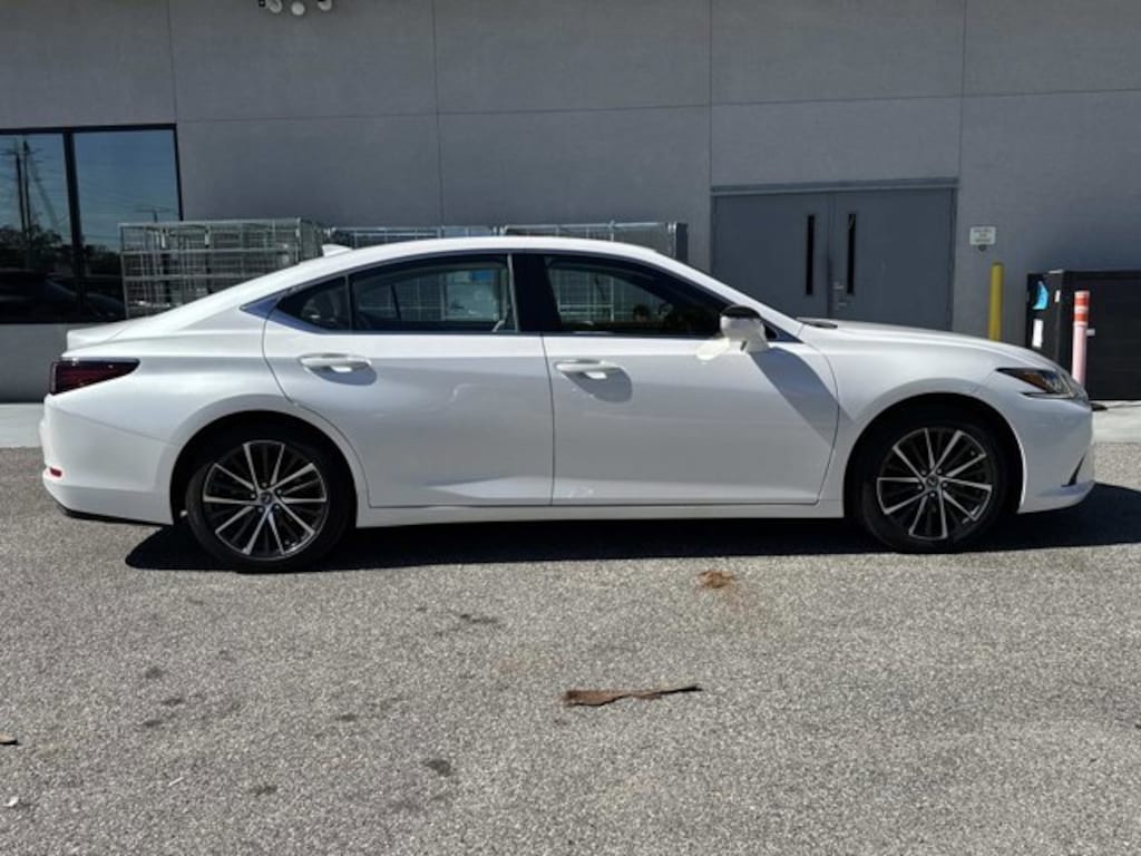 Certified 2025 Lexus ES 350 SEDAN