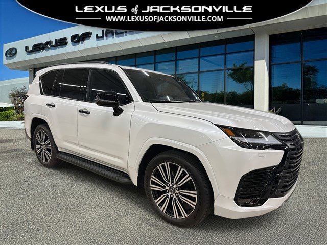2025 Lexus LX Luxury's photo