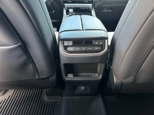 2026 Lexus TX 500h F-Sport Premium - Photo 18