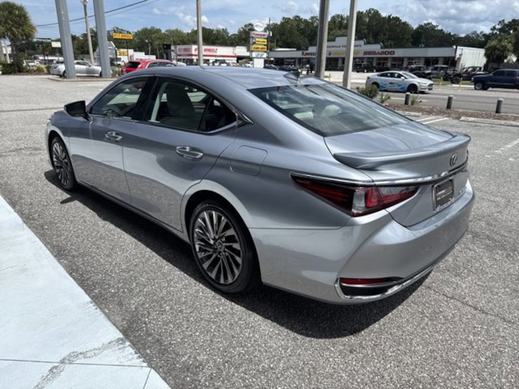Certified 2024 Lexus ES ES 300h Luxury SEDAN