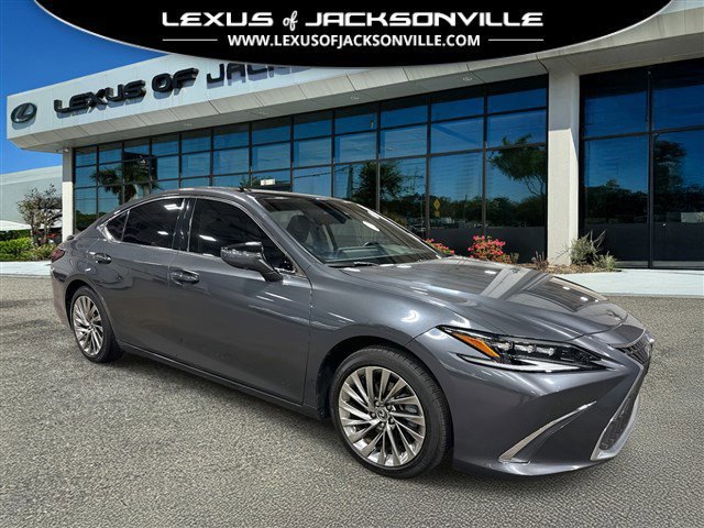 2022 Lexus ES 350 Ultra Luxury's photo