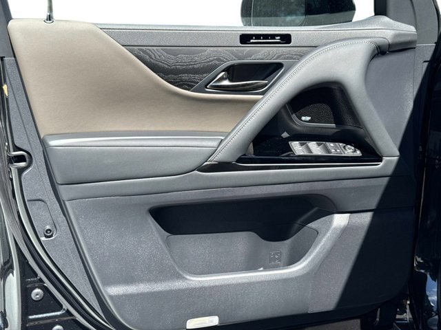 2025 Lexus LX 700h Overtrail - Photo 19