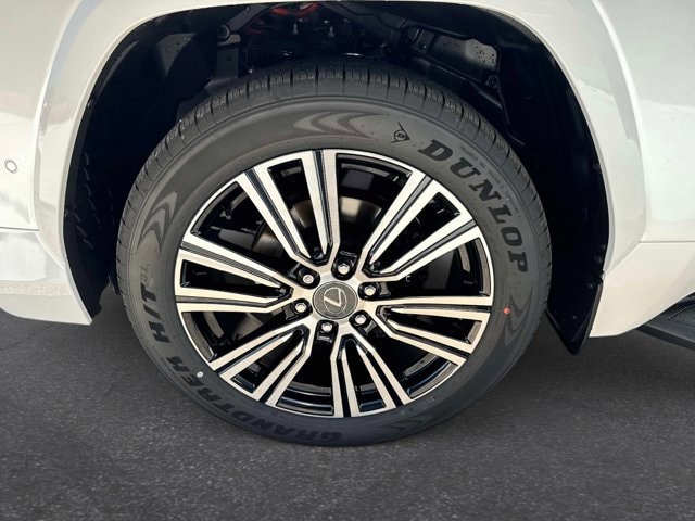 2026 Lexus LX 700h Luxury - Photo 10