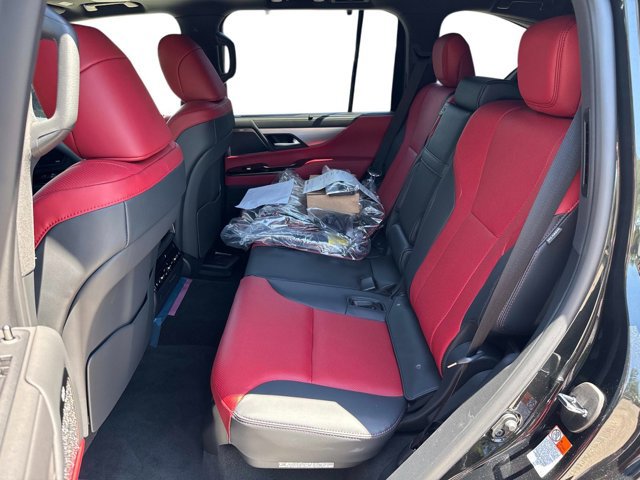 2026 Lexus LX 700h F-Sport - Photo 14