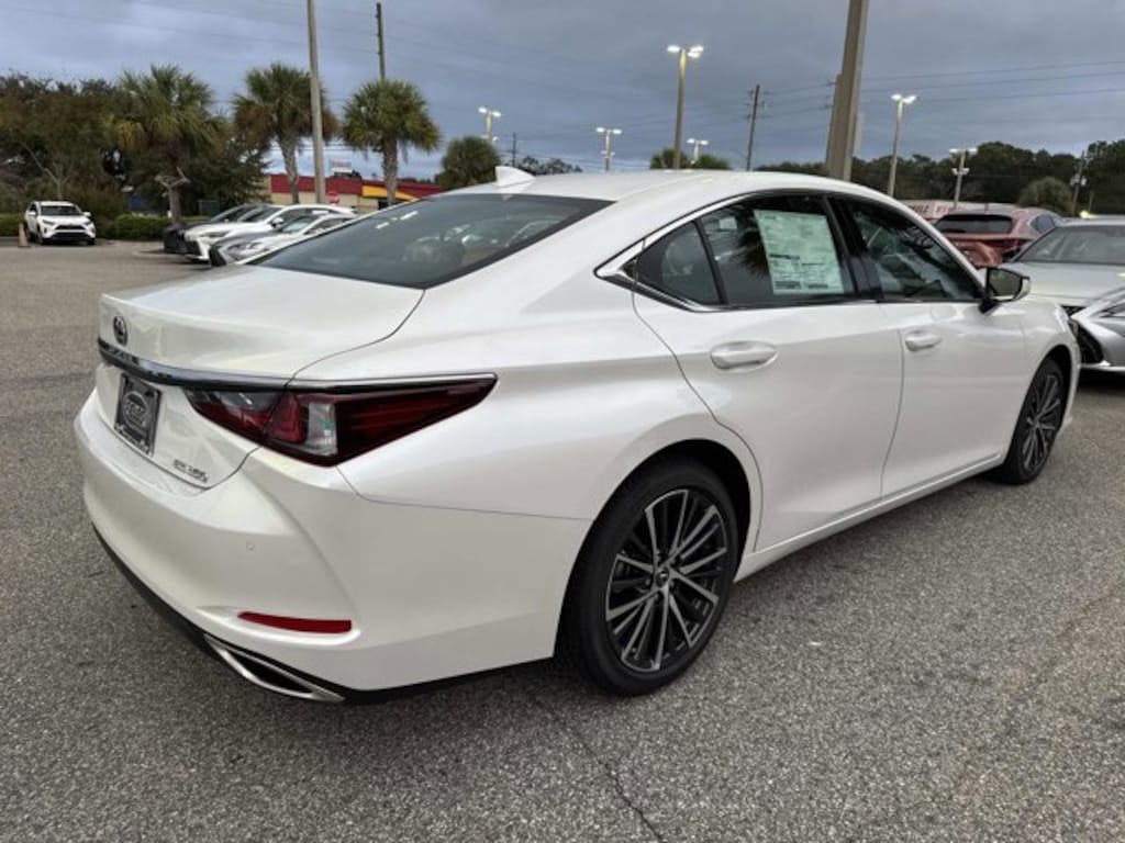 New 2025 Lexus ES 350 SEDAN