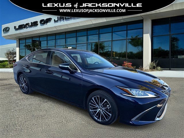 2025 Lexus ES 350's photo