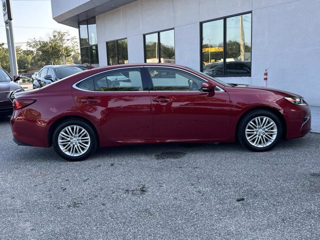 2016 Lexus ES 350 photo 2