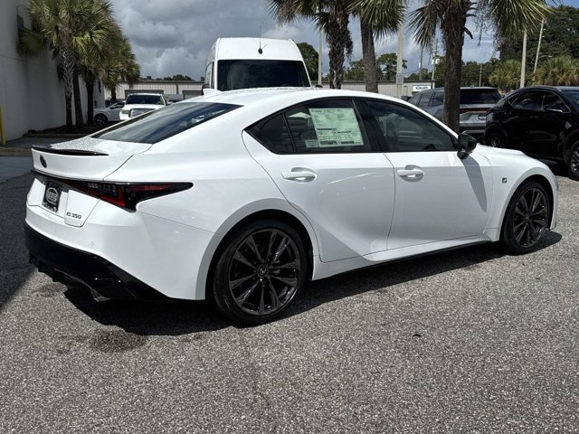 2025 Lexus IS 350 F SPORT photo 3