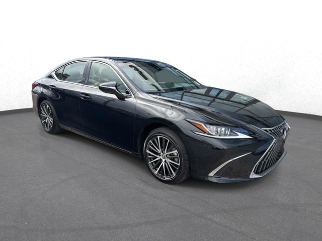2025 Lexus ES