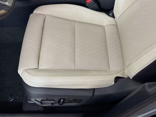2026 Lexus RX 450h+ Luxury - Photo 21