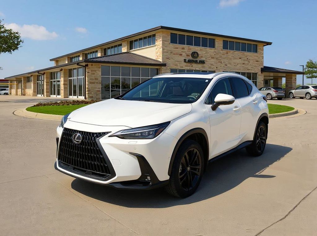 2026 Lexus NX PHEV 450h+'s photo
