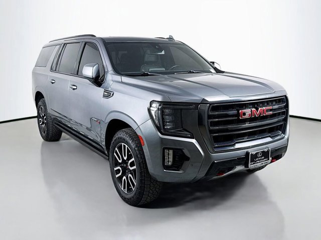 2022 Gmc Yukon XL AT4 photo 3