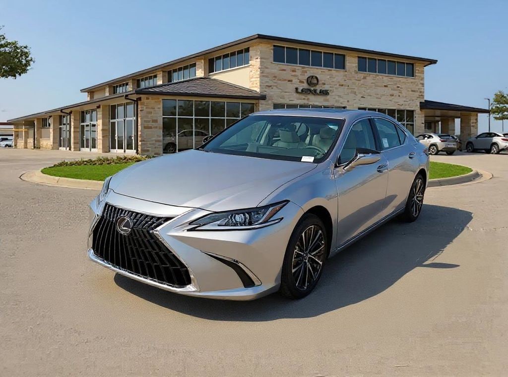 New 2025 Lexus ES HYBRID 300h 4-DOOR SEDAN