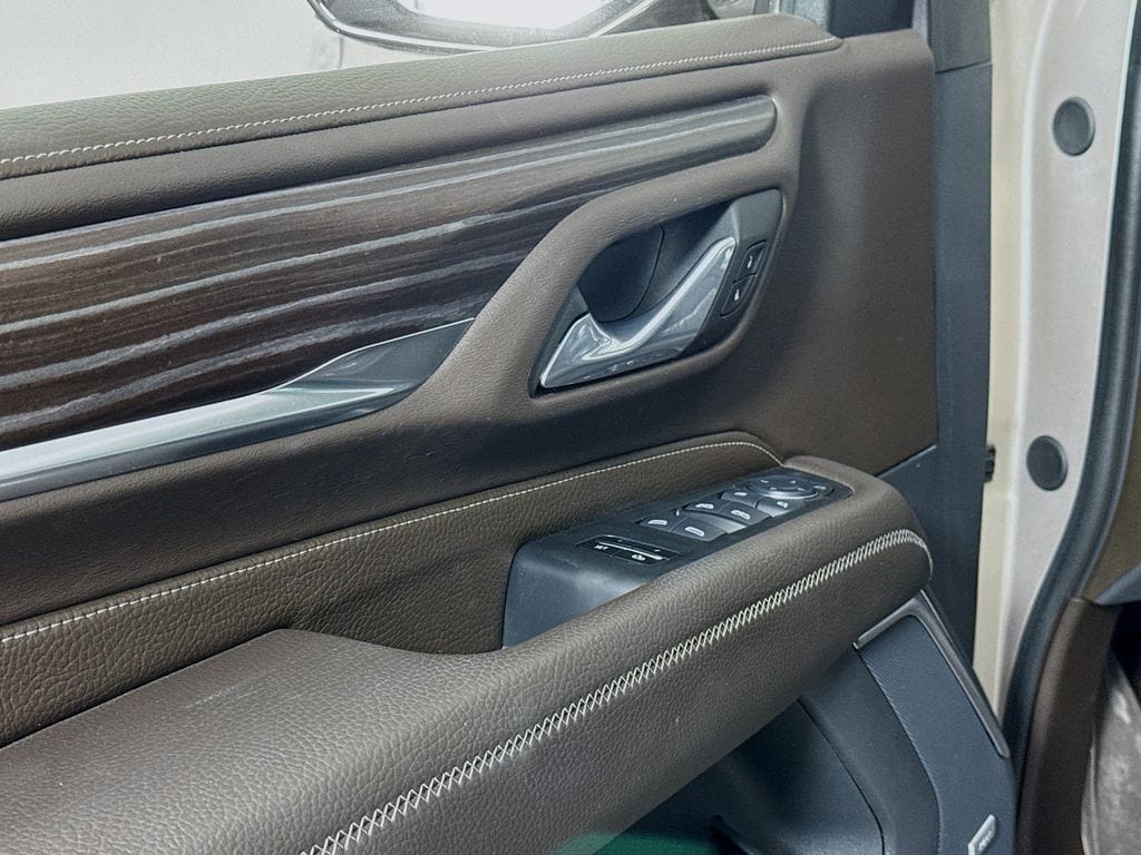 2024 GMC Yukon Denali - Photo 18
