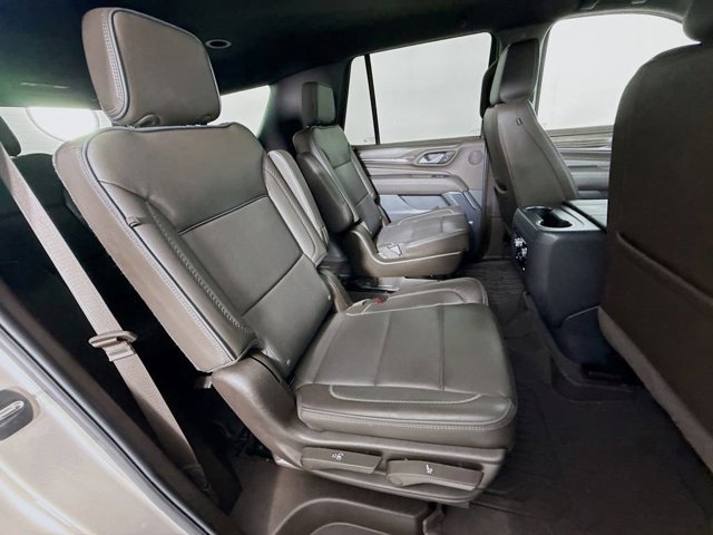 2024 GMC Yukon Denali - Photo 28