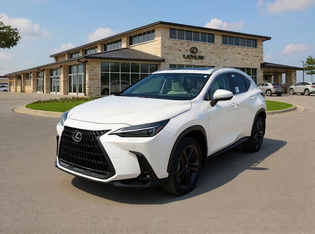 2026 Lexus NX PHEV 450h+'s photo