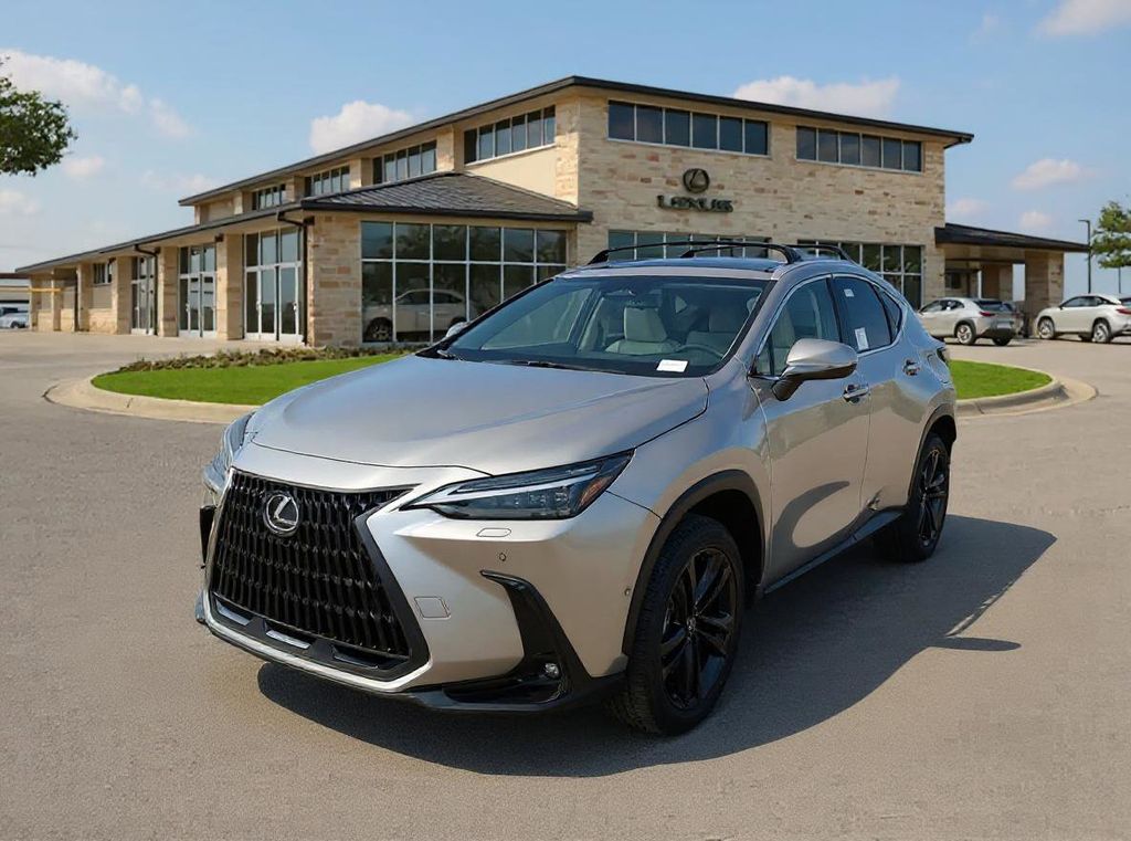 2026 Lexus NX PHEV 450h+'s photo
