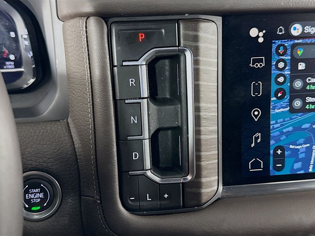 2024 GMC Yukon Denali - Photo 17