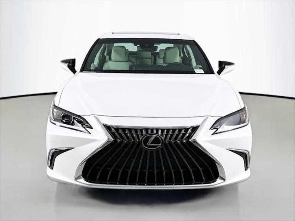 New 2025 Lexus ES HYBRID 300h 4-DOOR SEDAN