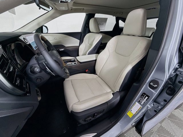 2026 Lexus RX 450h+ Luxury - Photo 16