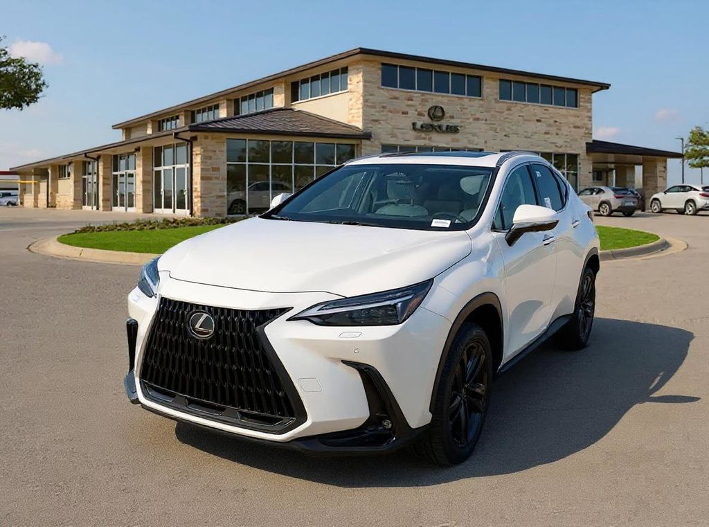 2026 Lexus NX PHEV 450h+'s photo